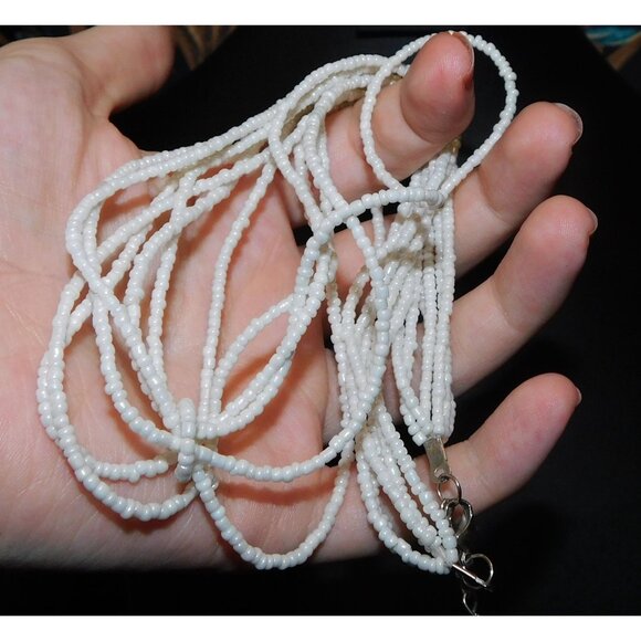 Wiggly White Multilayer Glass Beaded Necklace - Picture 2 of 3